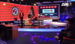 Vietlott trao thưởng cho 02 khách hàng trực tiếp trên truyền hình