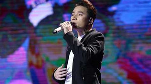 Video: Tác giả 'Vợ người ta' khiến người nghe 'nổi da gà' khi hát về chuyện đi tảo mộ