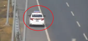 Video: Xe taxi đi ngược chiều, lao như bay trên cao tốc Hà Nội – Hải Phòng