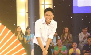 Hot boy trà sữa gây sốt 'Thách thức danh hài' bị tố cố tình diễn sâu