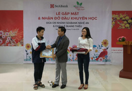 Quỹ khuyến học 'Ươm mầm ước mơ' của SeABank tiếp tục hỗ trợ học phí cho 21 trẻ em nghèo hiếu học