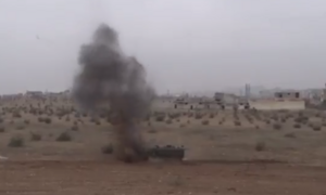 Xem quân đội Nga điều khiển robot hạng nặng kích nổ hàng loạt mìn ở Syria