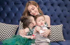 Elly Trần khoe 2 nhóc tì lai Tây cực đáng yêu