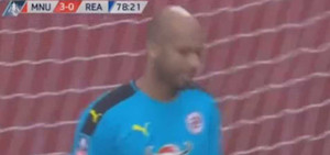 Clip: Thủ môn sai lầm ngớ ngẩn, 'dâng tặng' bàn thắng cho Rashford