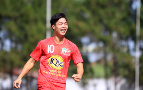 Muốn kiếm điểm trước Hải Phòng, HAGL 'thay đổi' Công Phượng