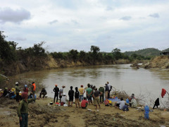 Lật thuyền 21 người rơi xuống sông, thi thể nạn nhân thứ 3 được tìm thấy