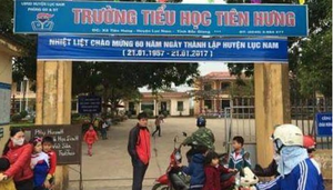 Bố đón con đi chơi, mẹ báo bị người lạ bắt cóc