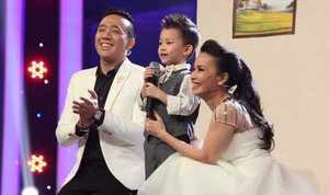 Trấn Thành ‘đổ gục’ với cậu bé hát 'Sau tất cả' phiên bản nhí