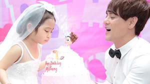 Ưng Đại Vệ lần đầu tổ chức sinh nhật cho con gái