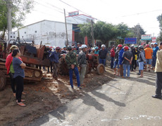 Đứt rơ moóc, nam thanh niên chết thảm trên vô lăng xe máy kéo