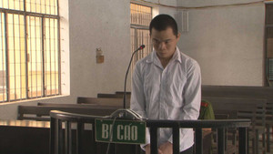 Vào nhà ăn trộm còn 'quàng' thêm tội hiếp dâm