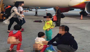 'Tè bậy' nơi công cộng: Hành vi vô văn hóa hay thói vô minh của người Việt?