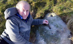 Tìm thấy 'ảnh tự sướng' khắc trên đá cổ 4000 năm