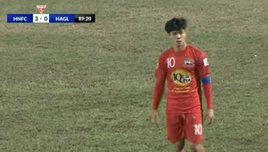 Vì sao Công Phượng tức ngực, khó thở?