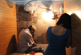 Nữ tiếp viên kích dục, bán dâm cho khách trong tiệm hớt tóc ở Sài Gòn