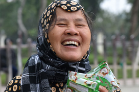 Ảnh: Phiên chợ Tết 0 đồng dành cho người nghèo