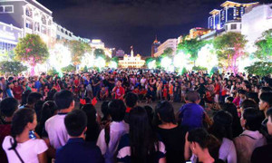 Tết Nguyên đán 2017: Đi đâu, chơi gì?