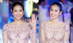 Phạm Hương sexy với đầm xuyên thấu từ đầu đến chân