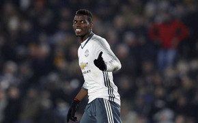 Pogba lập công đưa MU vào chung kết League Cup