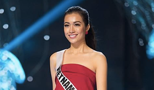 Lệ Hằng xinh đẹp rạng rỡ tham gia tổng duyệt trước Chung kết Hoa hậu Hoàn vũ 2016