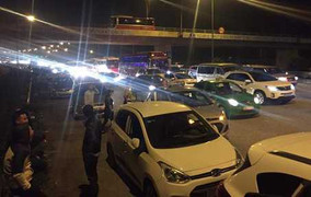 2 ô tô va chạm, hàng chục nghìn chiếc xe kẹt cứng trên cao tốc Pháp Vân - Cầu Giẽ