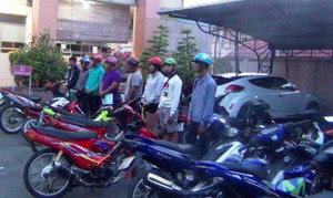 Bắt 200 quái xế gây náo loạn đường phố