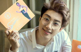 ‘Bác sỹ soái ca’ điển trai như sao Hàn khiến bao thiếu nữ mê mẩn