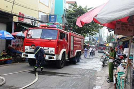 Dân lo tiếp khách Tết, 24 căn nhà bị cháy ở Sài Gòn