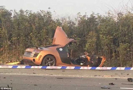 Phóng tốc độ 320km/h, siêu xe Audi R8 nát tươm sau tai nạn, 2 người chết thảm