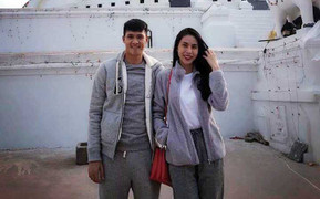 Công Vinh cùng Thủy Tiên đi chùa ở Nepal