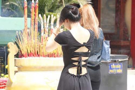 Hà Nội đề xuất bêu tên người ăn mặc hở hang, phản cảm nơi công cộng