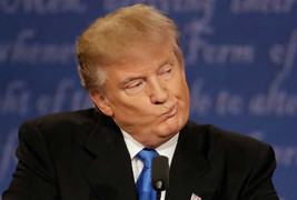 Mối liên hệ đặc biệt giữa mái tóc và điệu bộ hay khịt mũi của ông Trump