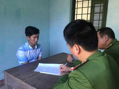 Gã thợ đúc đồng hiếp, giết bà chủ trong phòng ngủ