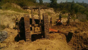 Lật xe máy múc, người đàn ông chết tại chỗ