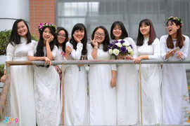 TP.HCM bắt buộc nữ sinh mặc áo dài tới trường