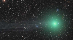 Sao chổi mang ánh sáng xanh kỳ lạ đang hướng về Trái Đất