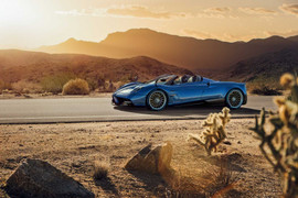 'Thần gió' Pagani Huayra Roadster làm fan bấn loạn