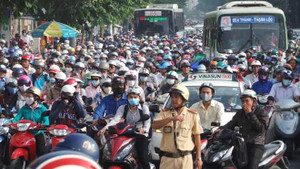 TP.HCM cấm ô tô đầu kéo trên nhiều tuyến đường để giảm kẹt xe