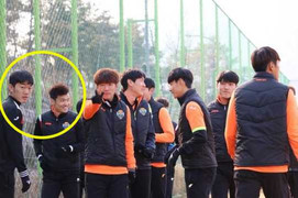 Xuân Trường ở đâu trong ngày Gangwon hụt hơi trước đội bóng hạng 3?