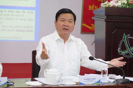 Bí thư Thăng: 'Tại sao trả lương cho người nước ngoài hàng chục ngàn USD mà trong nước không làm được?'