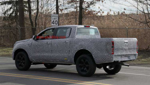 Ford Ranger 2019 giá từ 569 triệu đồng cực ngầu 'dạo phố'