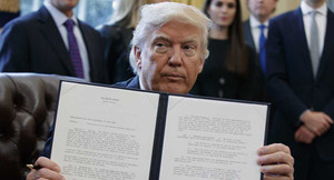 Tổng thống Trump sắp ra sắc lệnh mới, dân nhập cư thấp thỏm