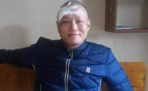 Côn đồ đe doạ tiểu thương, chém công an ngay giữa chợ