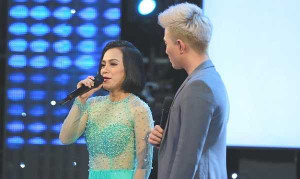 Con gái thứ 4 của Chế Linh ngầm trách cha trên truyền hình