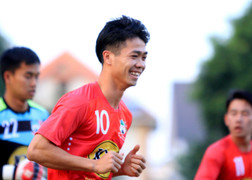 Công Phượng bất ngờ nhận lời khen từ đối thủ