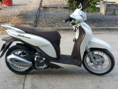 Honda SH tăng 15 triệu đồng, SH mode giảm 1 triệu đồng