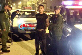 Nổ súng ngăn chặn 30 thanh niên mang đao kiếm, mã tấu đi đánh nhau