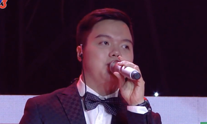 Tranh cãi việc The Voice cấm bolero vẫn hát 'Thành phố buồn'