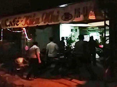 'Đột kích' 3 quán cà phê kích dục, bán dâm cho khách ở Sài Gòn
