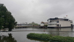 Cưỡng chế nhà nổi Hồ Tây: Doanh nghiệp lo phá sản